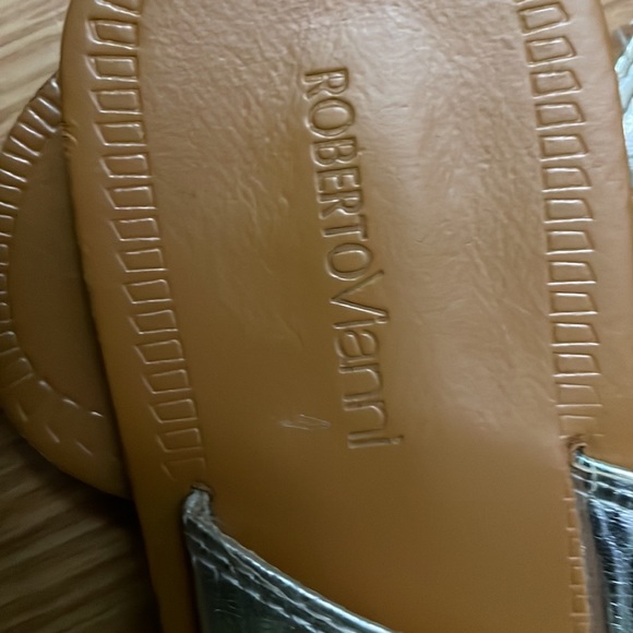 Sandals - Picture 4 of 5